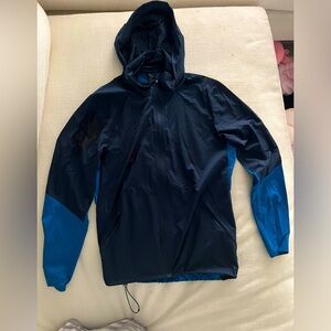 Men’s lululemon jacket size S in blue